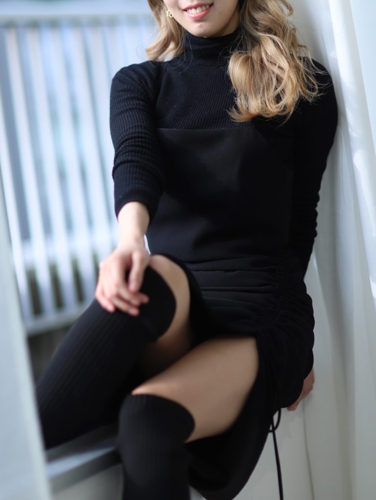 【大阪】この脚に誰もがメロメロ！！