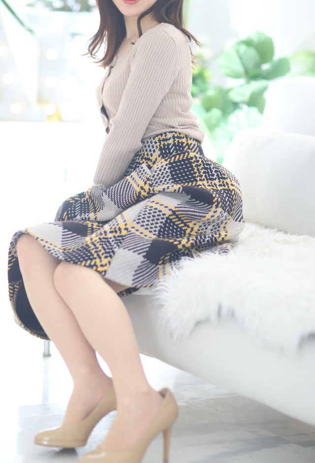 【東京】お茶出し得意の OLさん