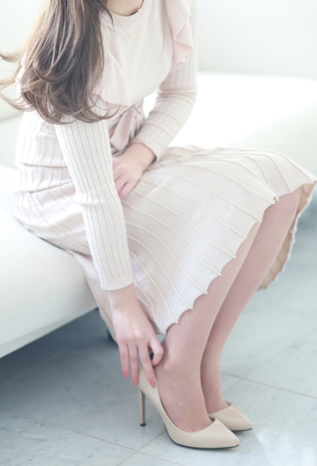 【東京】溢れる色気の 高校教師さん