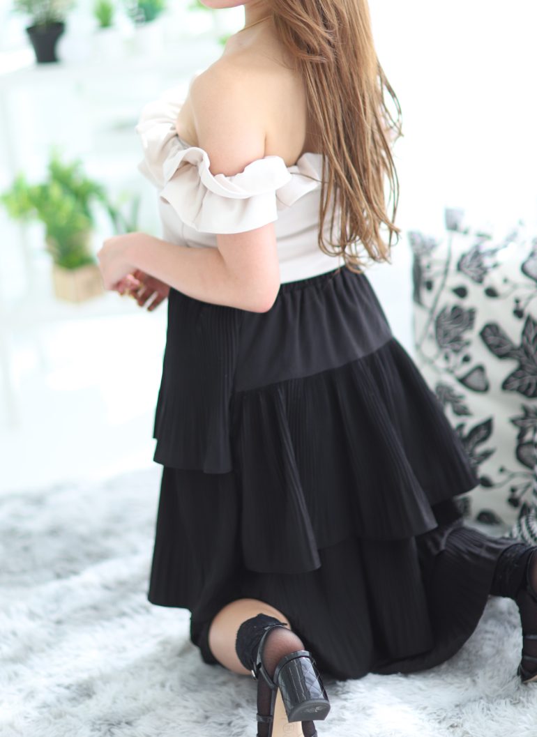 大阪：今にもはだけそう・・・！？後ろ姿から伝わる魅力。