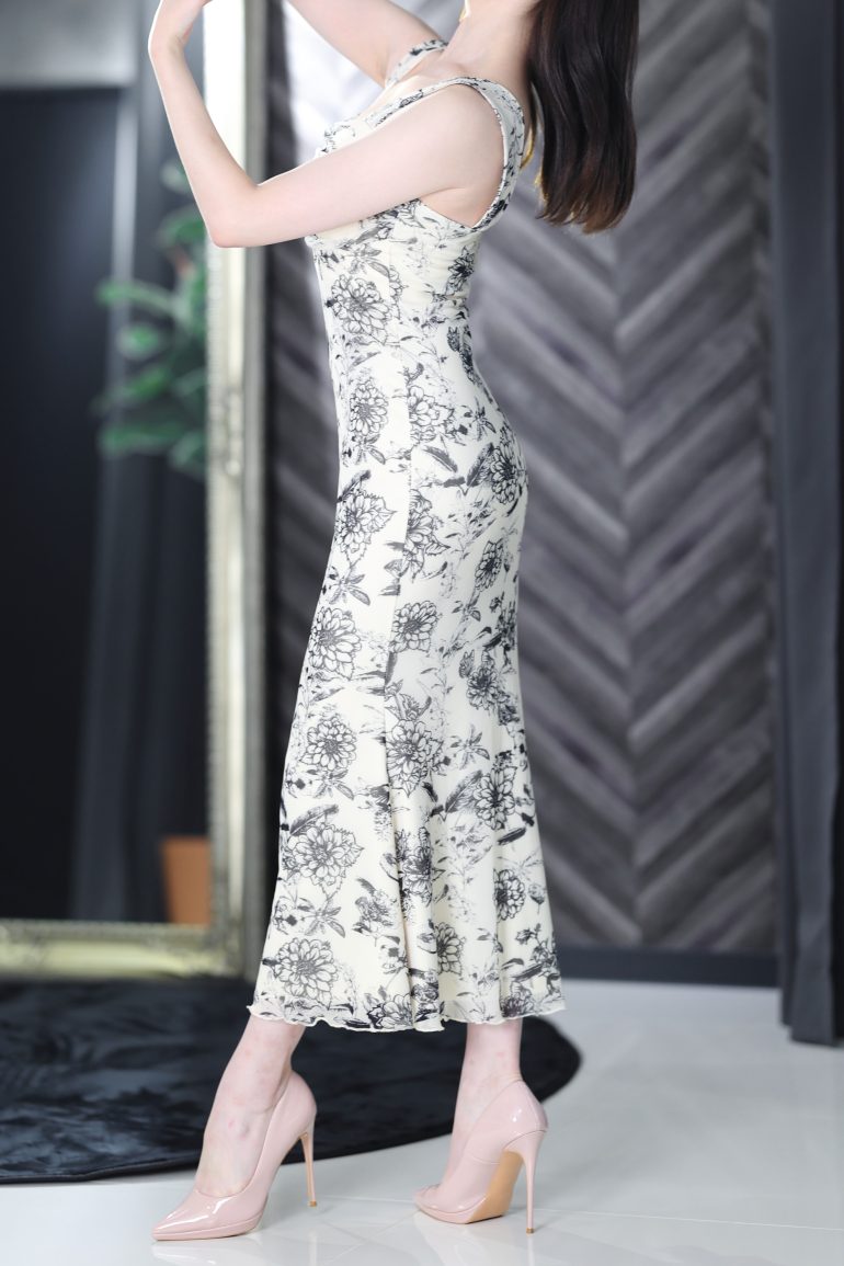 【新宿】白雪姫のような肌の白さです♪